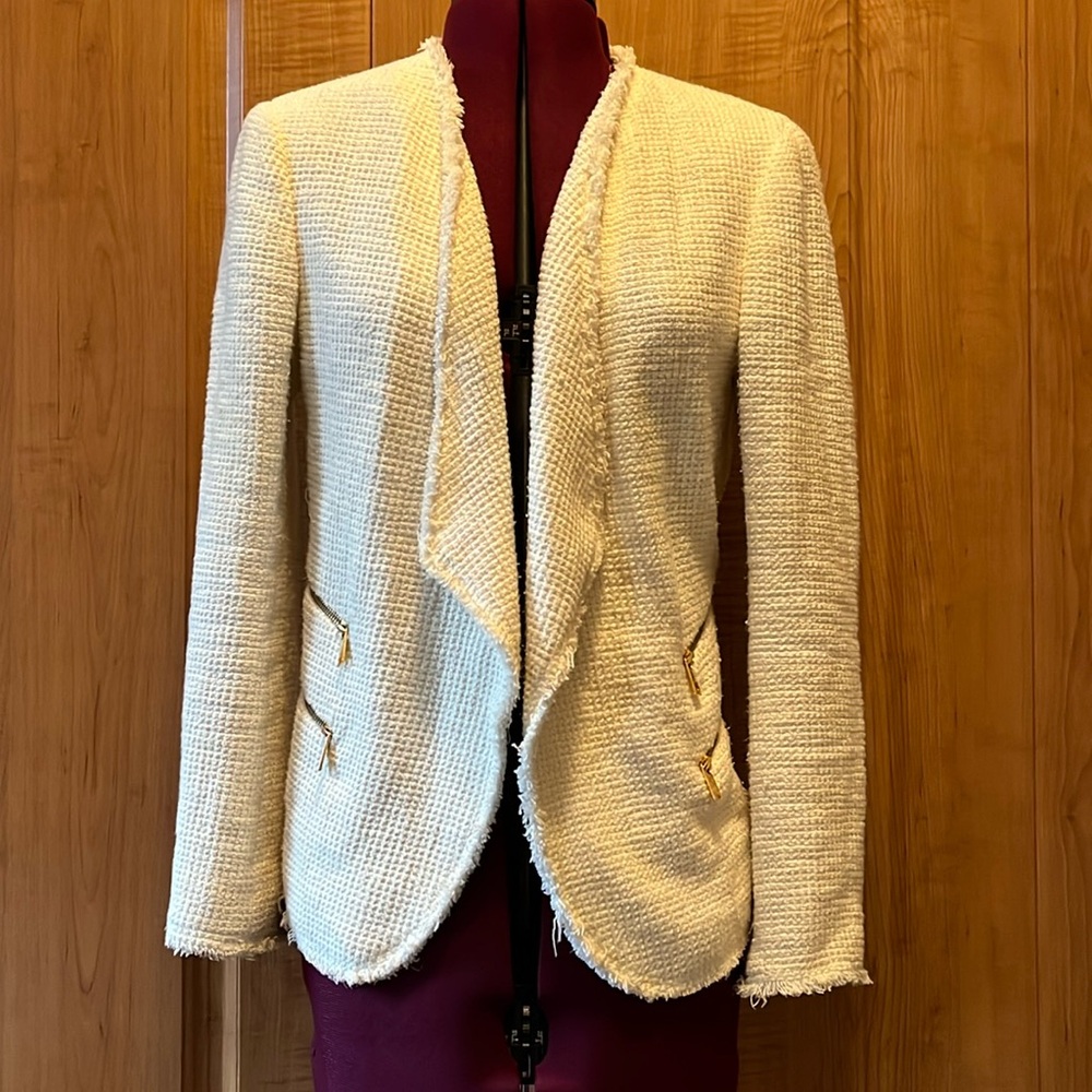 Zara size L blazer, cream, unfinished seam on the outside, lined